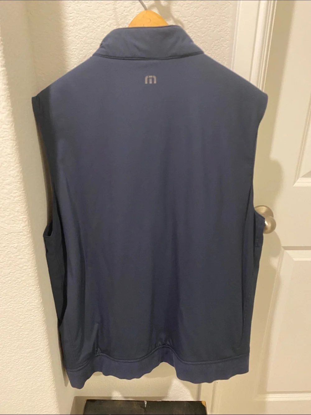 Travis Mathew Navy Zip-Up Sleeveless Venture Vest Men’s L